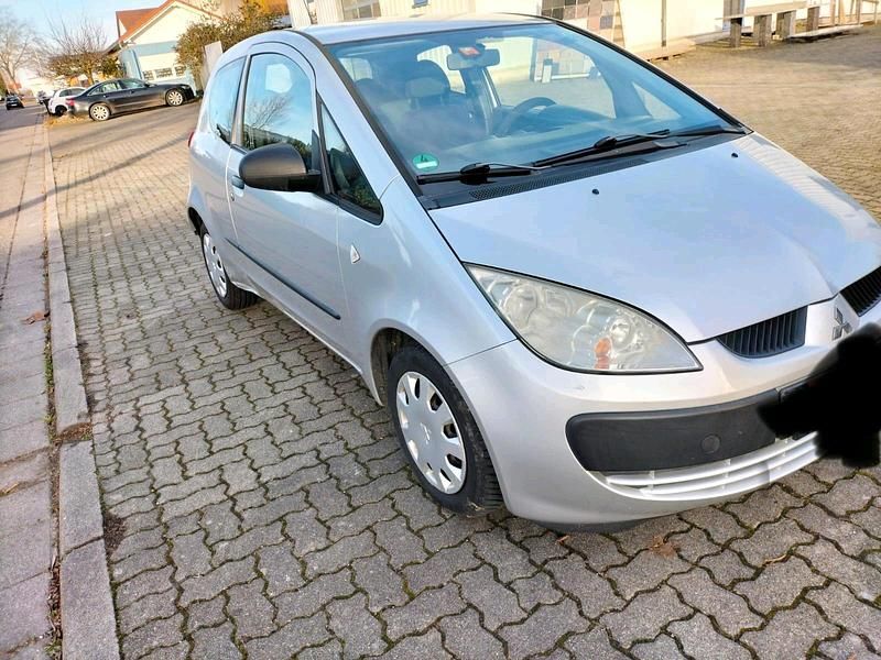 Gebraucht Mitsubishi Colt 75 PS (55 kW) 2007 Silber Limousine