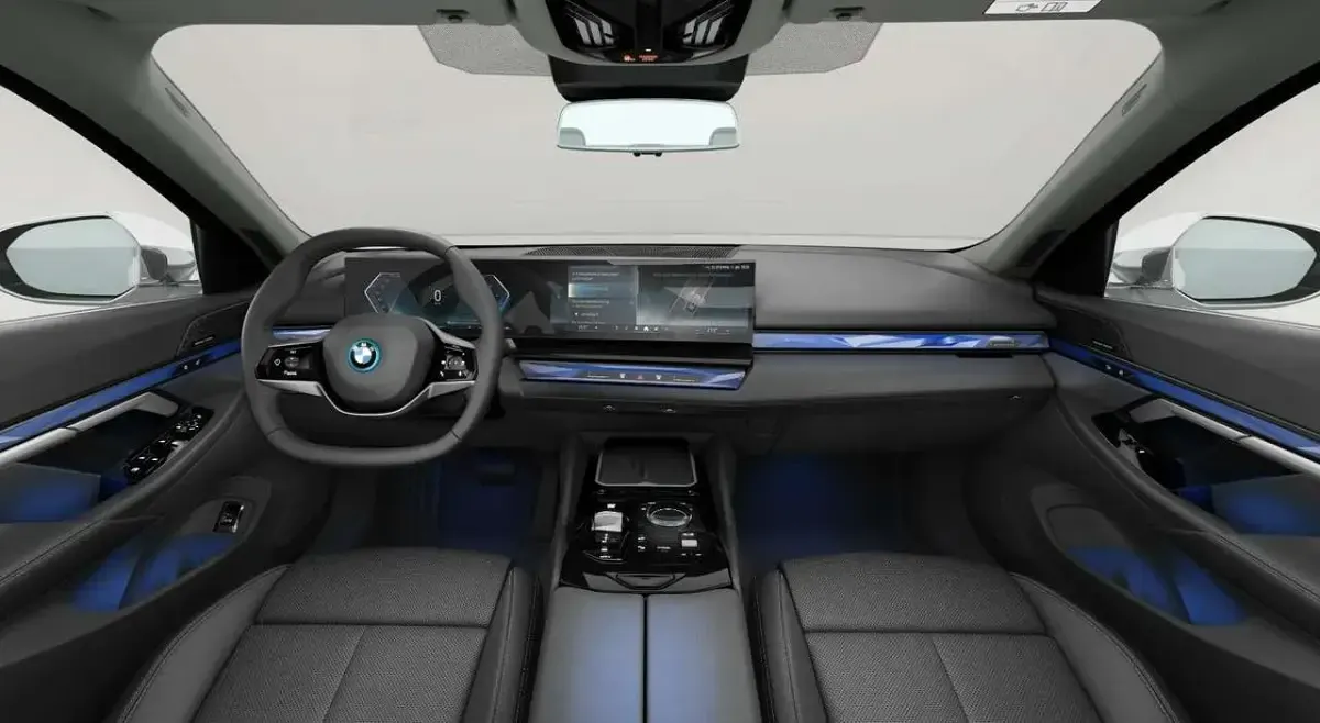 Neu BMW i5 250 kW (340 PS) 2026 Alpinweiß uni Kombi