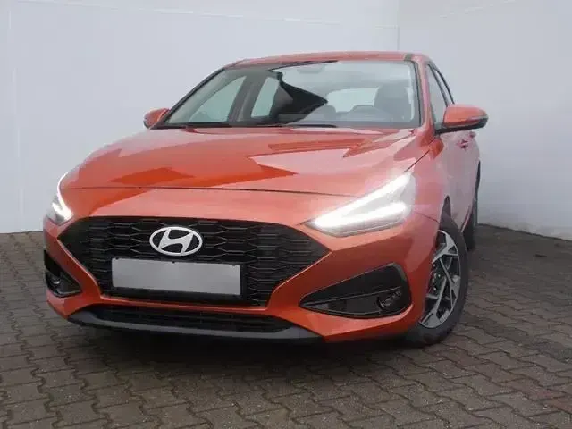 Gebraucht Hyundai i30 Comfort 101 PS (74 kW) 2024 Orange Kombi