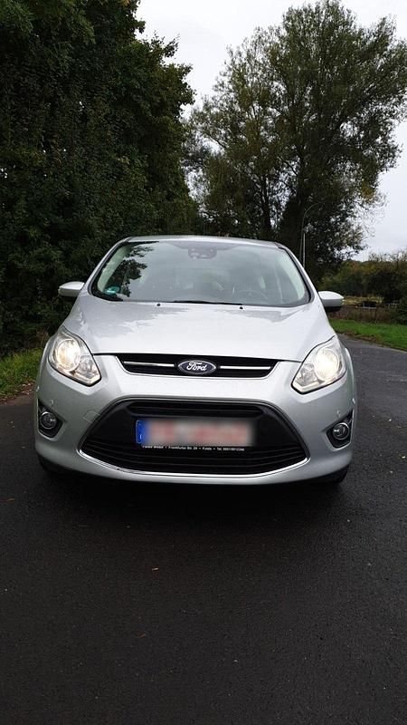Silber Gebraucht 2014 Ford C-MAX Titanium Van / Kleinbus | 9.999 € (Etwas zu teuer) - Bild 1/4