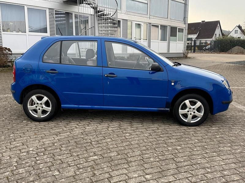Gebraucht Skoda Fabia 60 PS (44 kW) 2002 Blau Kleinwagen