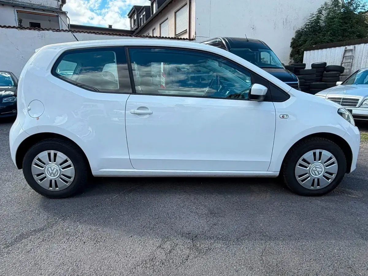 Gebraucht VW up! move up! 60 PS (44 kW) 2013 Weiß Kleinwagen