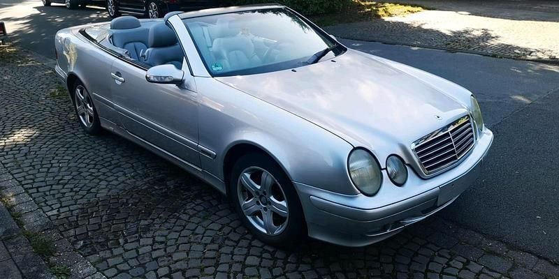 Gebraucht Mercedes CLK200 163 PS (119 kW) 2001 Silber Cabrio