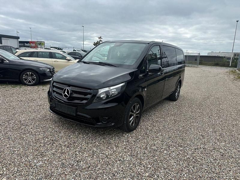 Schwarz Gebraucht 2020 Mercedes Vito Van | 17.499 € (Superpreis) - Bild 1/4