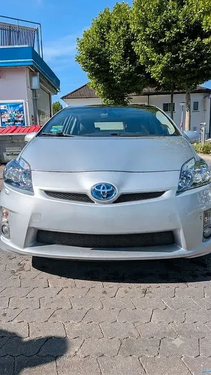 Gebraucht Toyota Prius Executive 111 PS (81 kW) 2009 Silber Kleinwagen