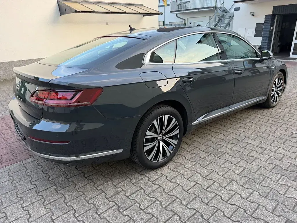 Gebraucht VW Arteon Elegance 150 PS (110 kW) 2017 Grau Kleinwagen