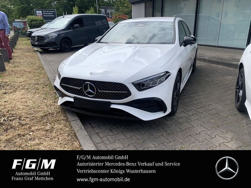Weiß Gebraucht 2024 Mercedes A180 AMG Limousine | 33.860 € (Fairer Preis) - Bild 1/4