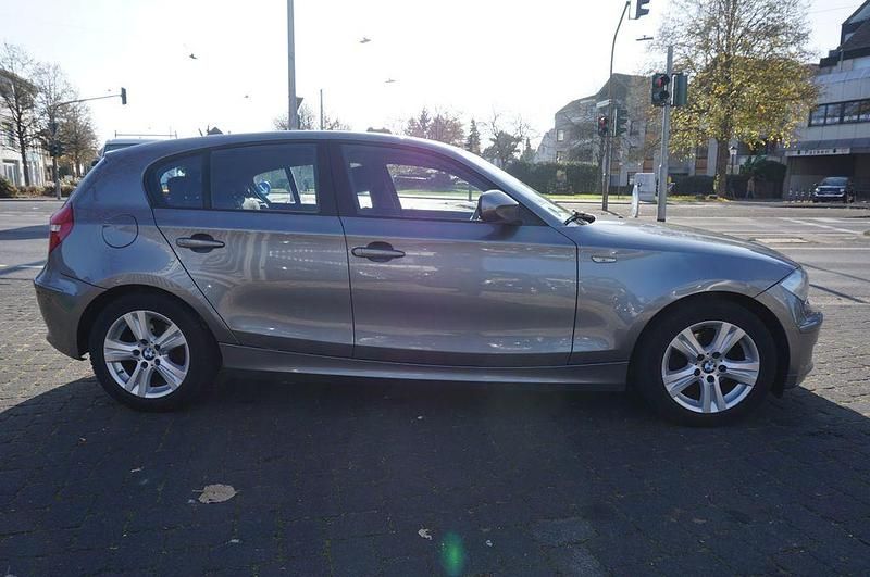 Gebraucht BMW 116 Advantage 122 PS (89 kW) 2011 Grau Kleinwagen