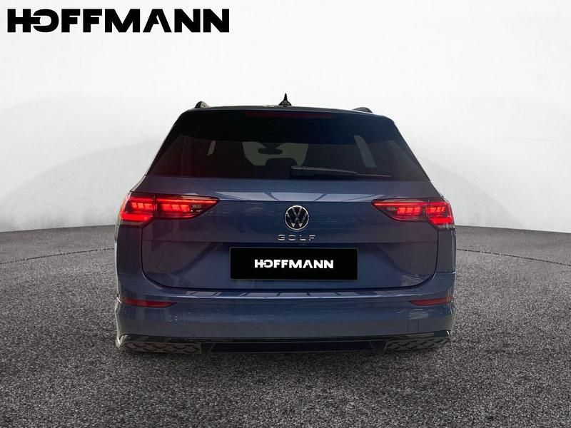 Gebraucht VW Golf VIII R-line 150 PS (110 kW) 2025 Anemone blue metallic Kombi