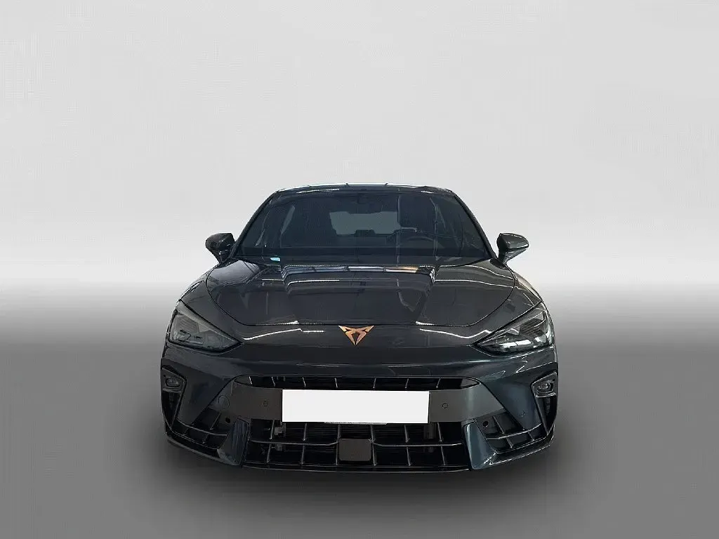 Usata Cupra Leon 150 CV (110 kW) 2025 Grigio Berlina