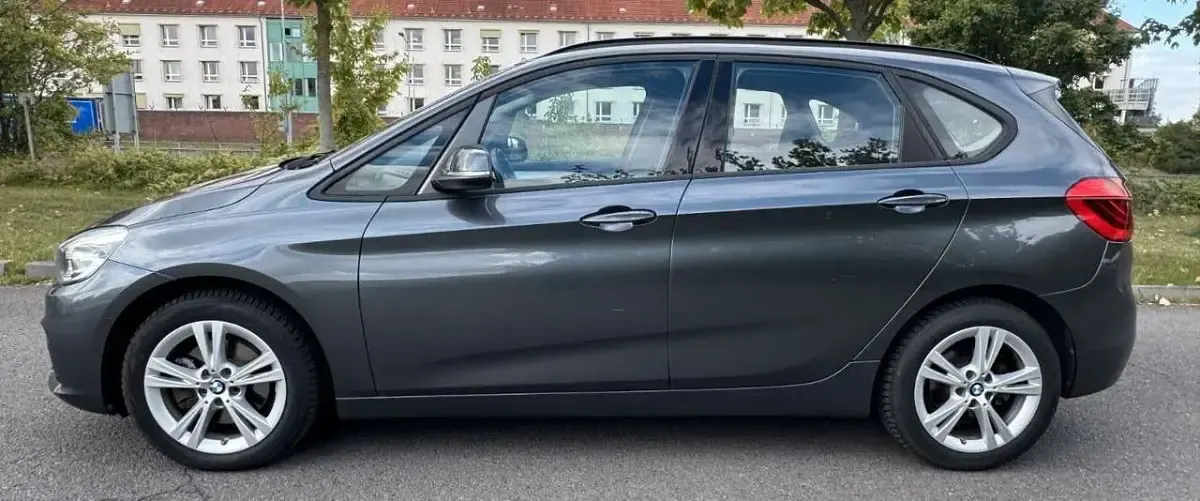 Gebraucht BMW 220 190 PS (139 kW) 2016 Mineralgrau metallic Kombi