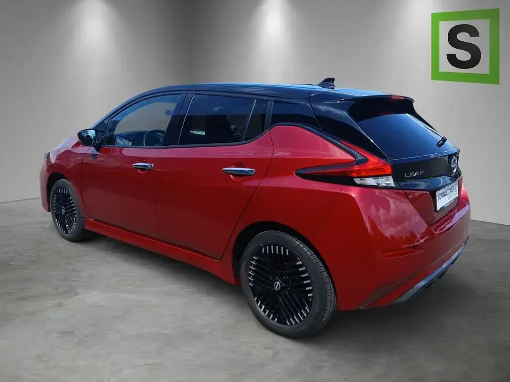 Gebraucht Nissan Leaf N-Connecta 160 kW (218 PS) 2023 Rot Kleinwagen