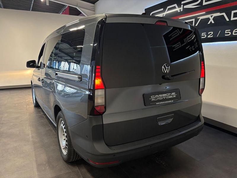 Gebraucht VW Caddy Maxi 122 PS (89 kW) 2021 Grau Van / Kleinbus