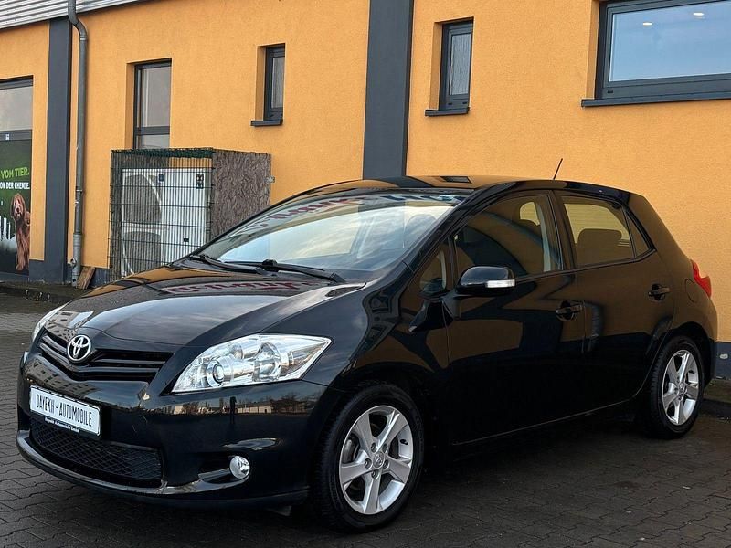 Schwarz Gebraucht 2012 Toyota Auris Basis Kleinwagen | 7.980 € (Etwas zu teuer) - Bild 1/4
