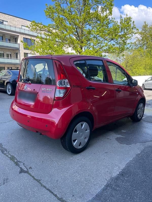 Second-hand Suzuki Splash 65 CP (47 kW) 2010 Roșu Hatchback