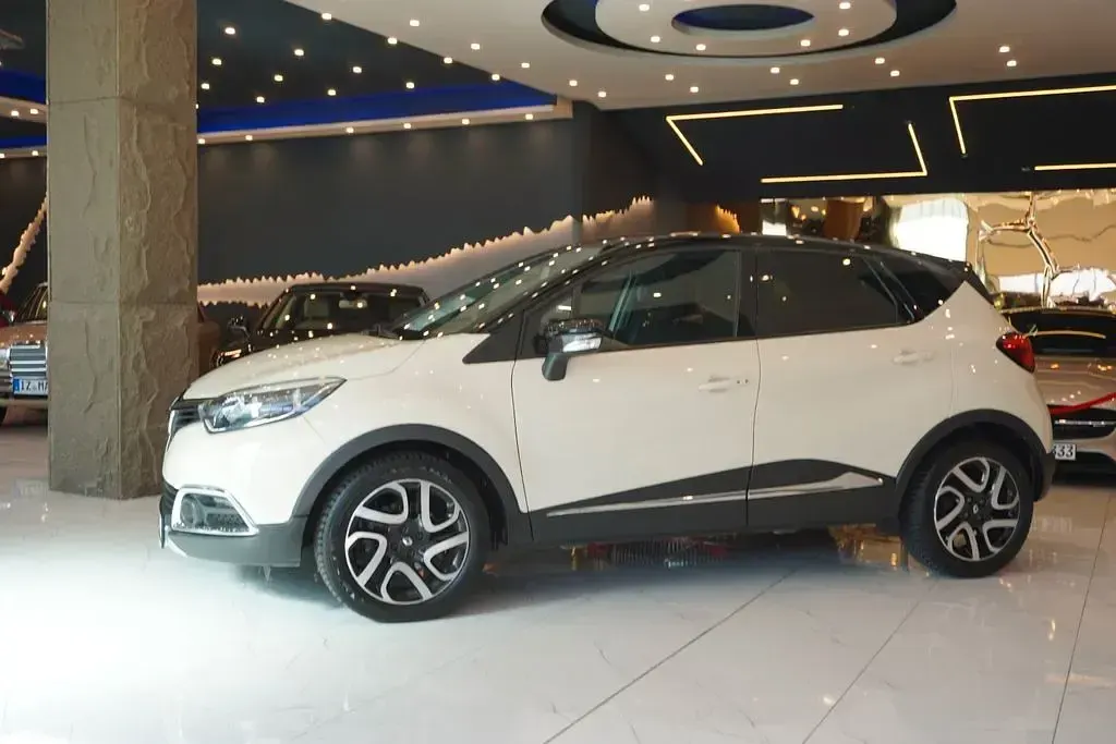 Gebraucht Renault Captur 120 PS (88 kW) 2015 Beige SUV