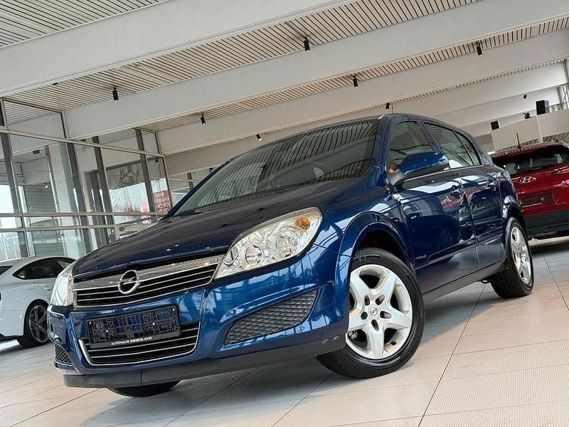 Blau Gebraucht 2007 Opel Astra Catch Me Limousine | 3.991 € (Teuer) - Bild 1/4