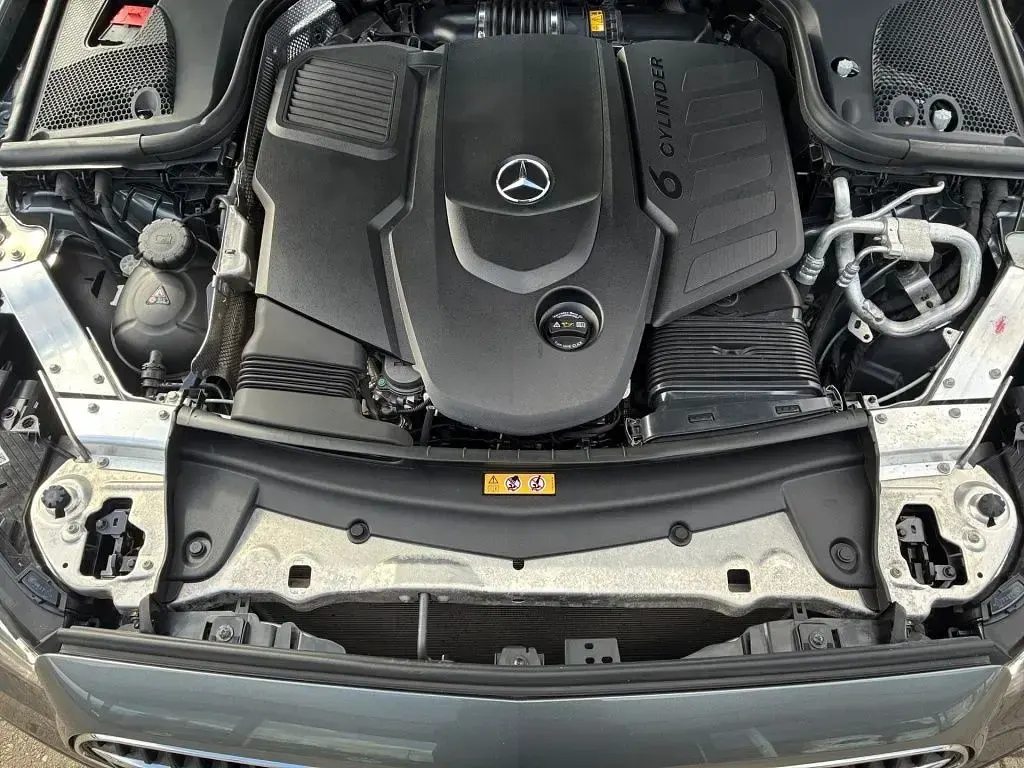 Gebraucht Mercedes E400 330 PS (242 kW) 2023 Grau Limousine