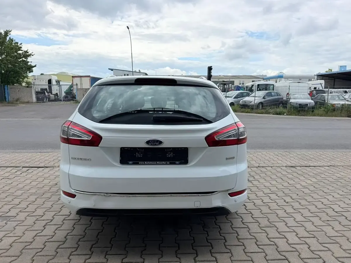Gebraucht Ford Mondeo 160 PS (117 kW) 2014 Weiß Kombi
