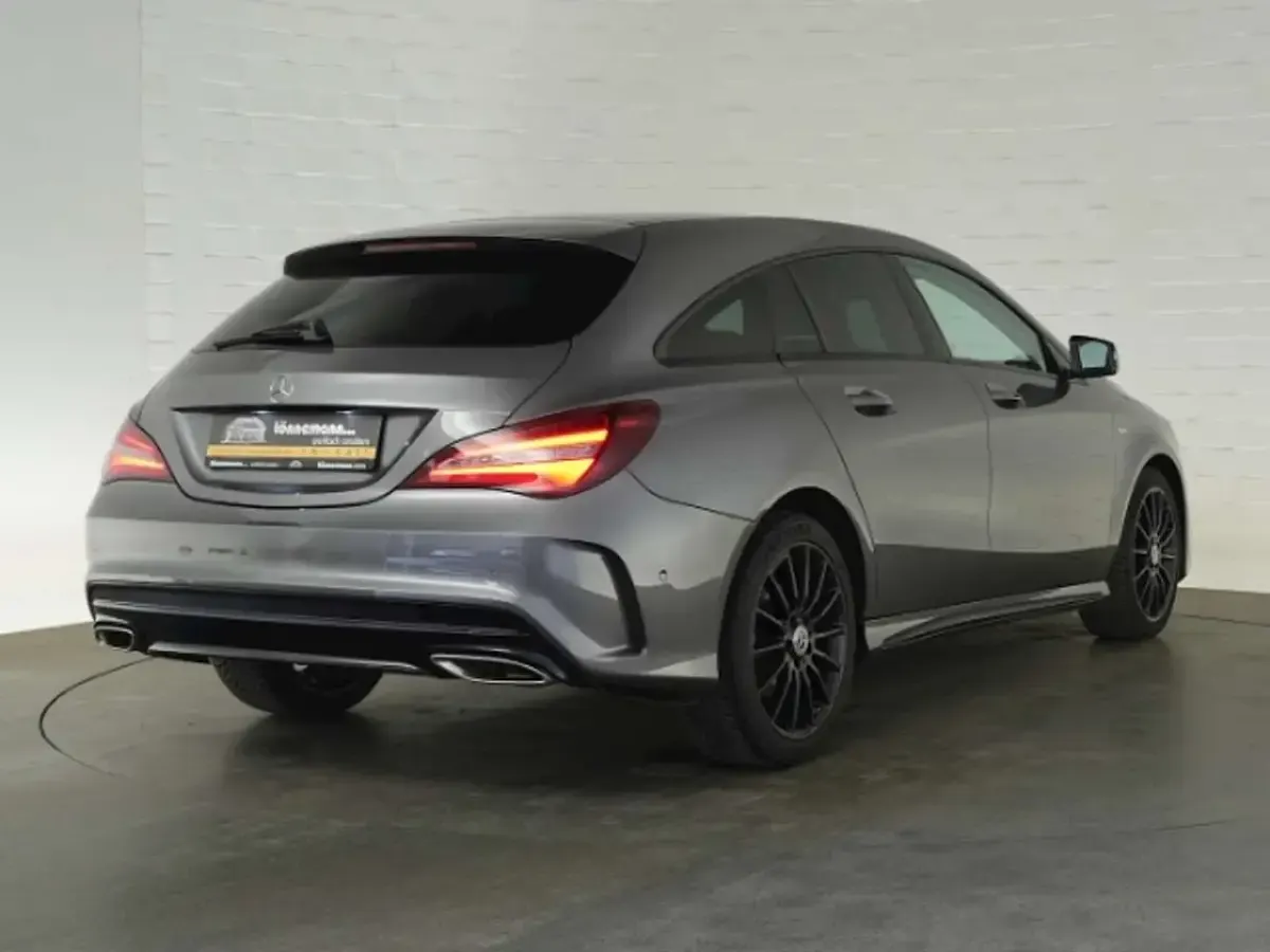 Gebraucht Mercedes CLA200 Style 156 PS (114 kW) 2019 Mountain grau Kombi