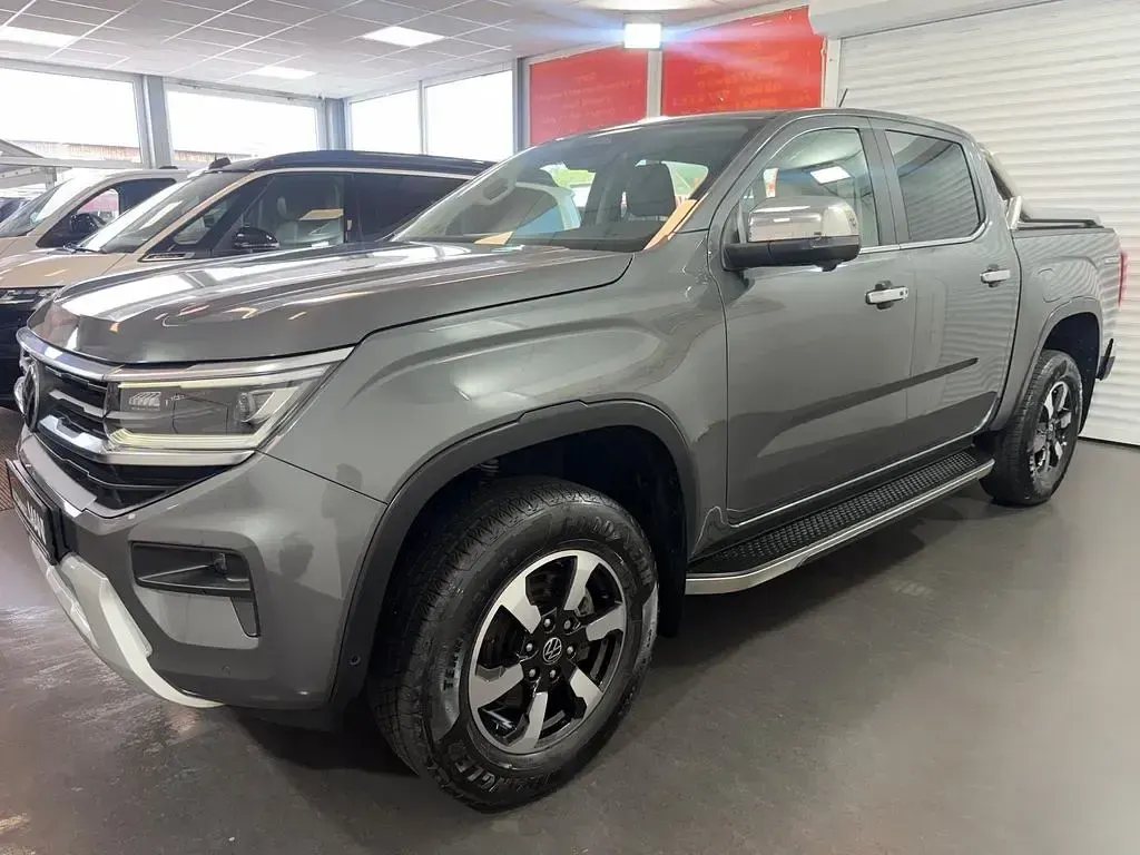 Gebraucht VW Amarok Style 241 PS (177 kW) 2025 Grau Pickup