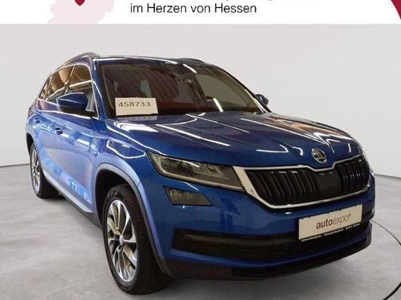 Race blau metallic Gebraucht 2021 Skoda Kodiaq Clever SUV | 20.989 € (Superpreis) - Bild 1/4