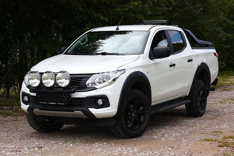 Weiß Gebraucht 2017 Mitsubishi L200 Abholung | 15.999 € (Fairer Preis) - Bild 1/4