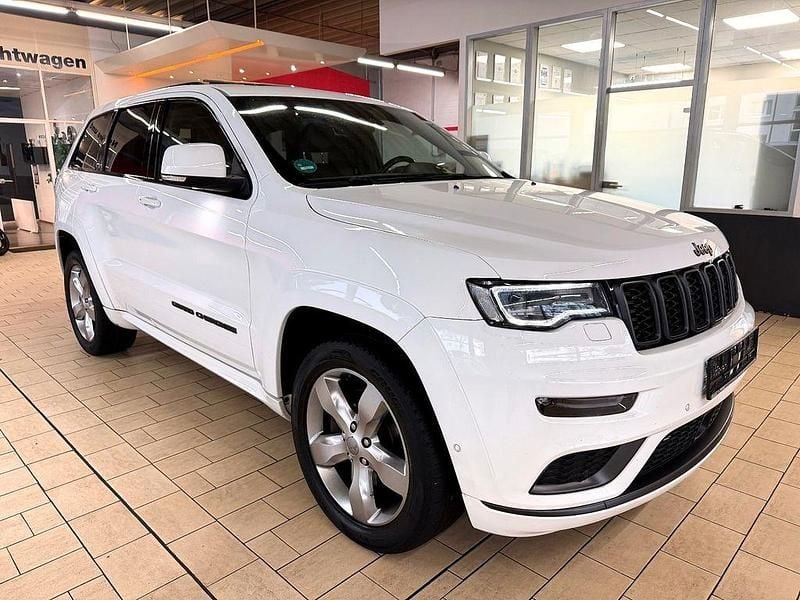 Weiß Gebraucht 2018 Jeep Grand Cherokee Overland SUV | 19.950 € (Superpreis) - Bild 1/4