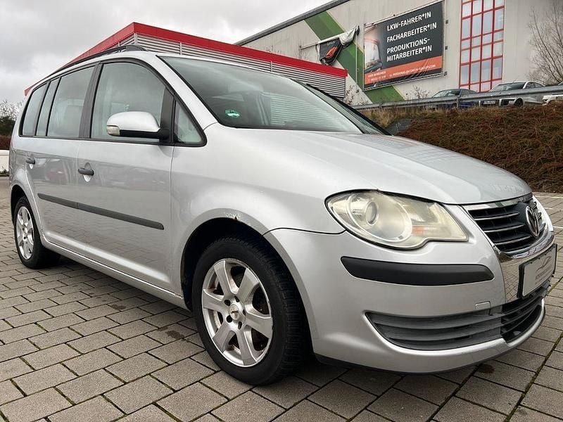 Silber Gebraucht 2007 VW Touran Conceptline Van / Kleinbus | 1.499 € (Superpreis) - Bild 1/4