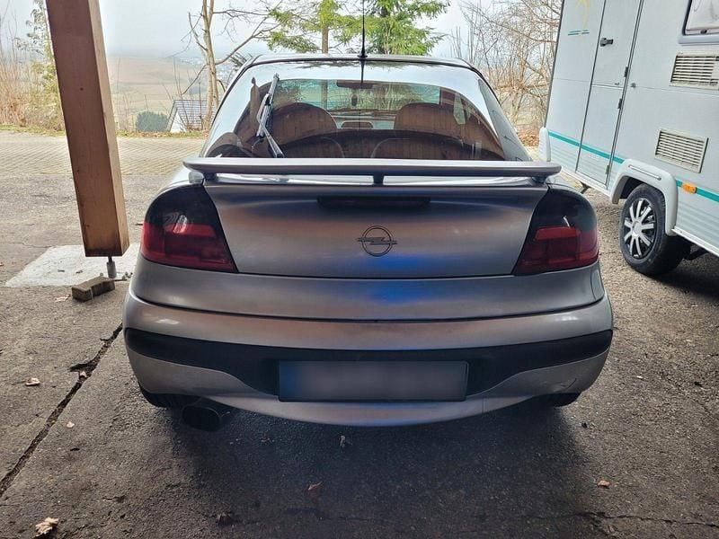 Gebraucht Opel Tigra 90 PS (66 kW) 1999 Silber Coupé