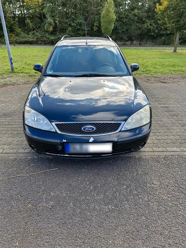 Gebraucht Ford Mondeo 125 PS (91 kW) 2003 Schwarz Kombi