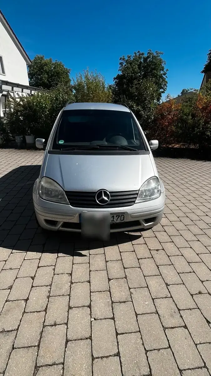 Gebraucht Mercedes Vaneo 125 PS (91 kW) 2005 Silber Van / Kleinbus
