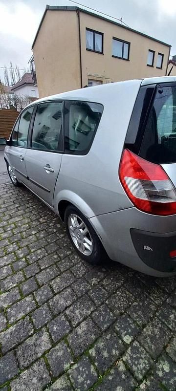 Gebraucht Renault Grand Scénic II 135 PS (99 kW) 2005 Silber Van / Kleinbus