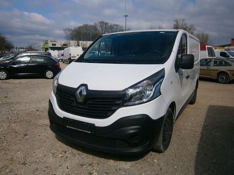 Gebraucht Renault Trafic Komfort 95 PS (69 kW) 2019 Weiß Van / Kleinbus