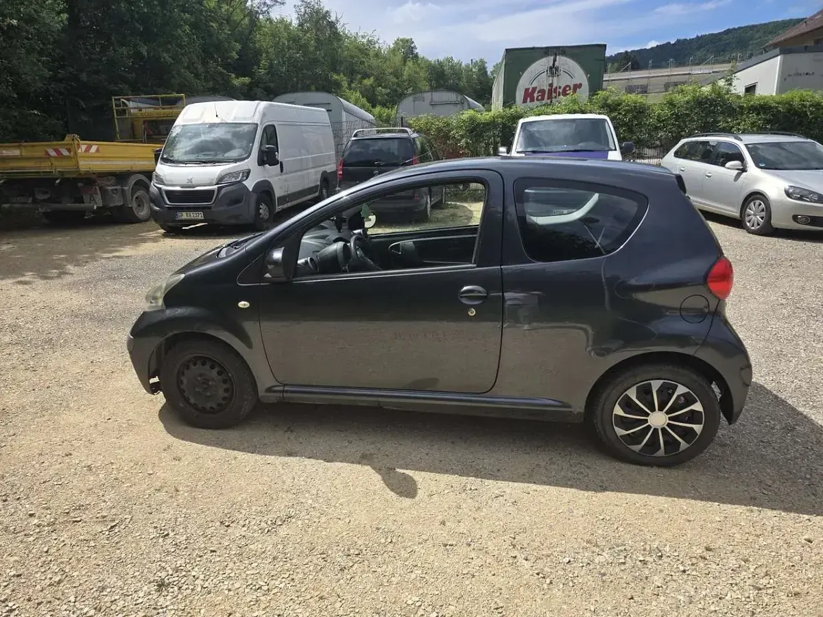 Gebraucht Toyota Aygo 68 PS (50 kW) 2005 Kleinwagen