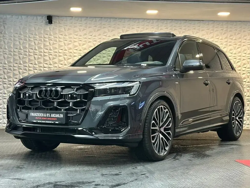Gebraucht Audi Q7 S-Line 286 PS (210 kW) 2025 Daytonagrau perleffekt SUV