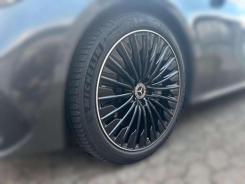 Gebraucht Mercedes E300 AMG 313 PS (230 kW) 2024 Grau Limousine