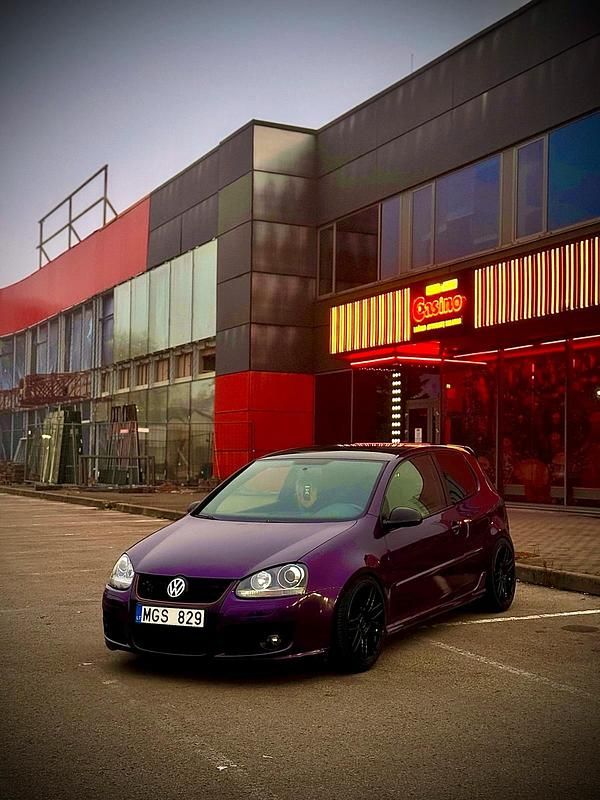 Violet Gebraucht 2007 VW Golf V GTI Kleinwagen | 4.499 € - Bild 1/4