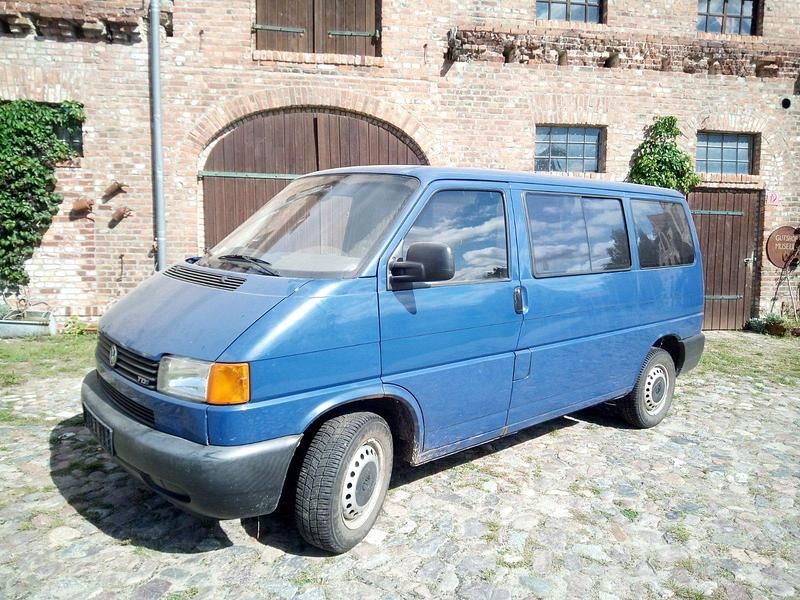 Blau Gebraucht 1998 VW Transporter Van | 4.100 € (Fairer Preis) - Bild 1/4
