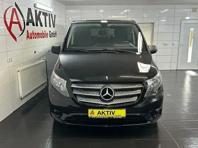 Gebraucht Mercedes Vito 163 PS (119 kW) 2018 Schwarz Van