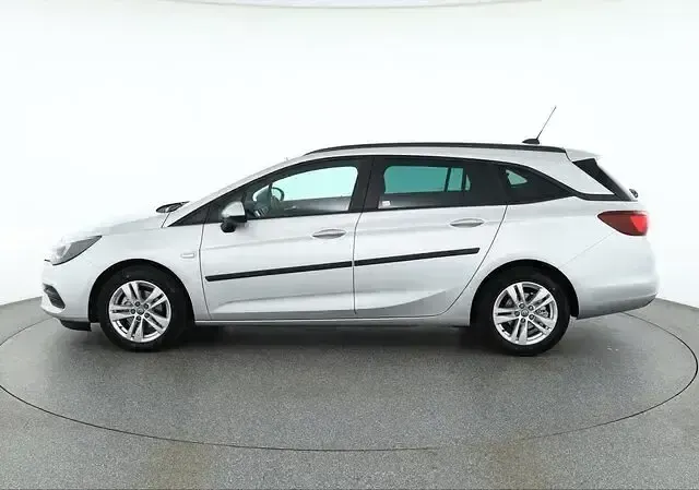 Gebraucht Opel Astra Business 122 PS (89 kW) 2021 Silber Kombi