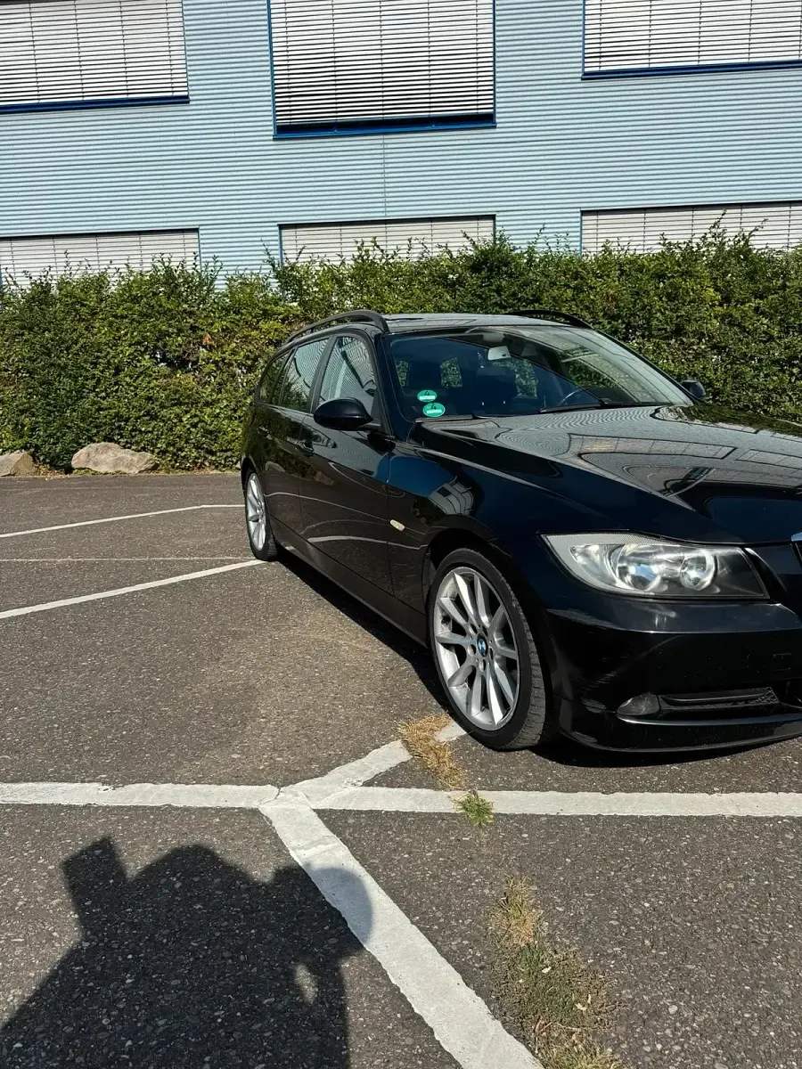 Gebraucht BMW 320 150 PS (110 kW) 2007 Kombi