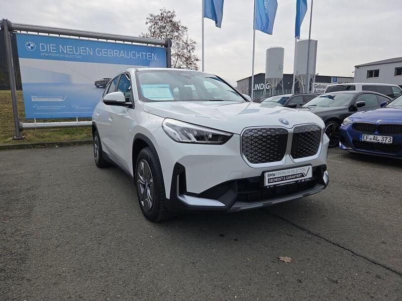 Gebraucht BMW iX1 Performance 230 kW (313 PS) 2023 Weiß SUV