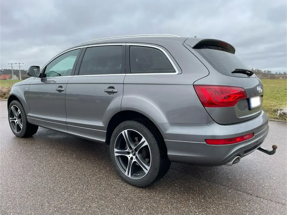 Gebraucht Audi Q7 S-Line 204 PS (150 kW) 2013 Grau SUV