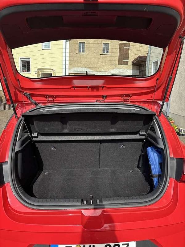 Gebraucht Hyundai i20 Trend 120 PS (88 kW) 2020 Rot Kleinwagen
