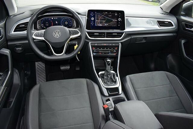 Gebraucht VW T-Roc Style 150 PS (110 kW) 2023 Grau SUV
