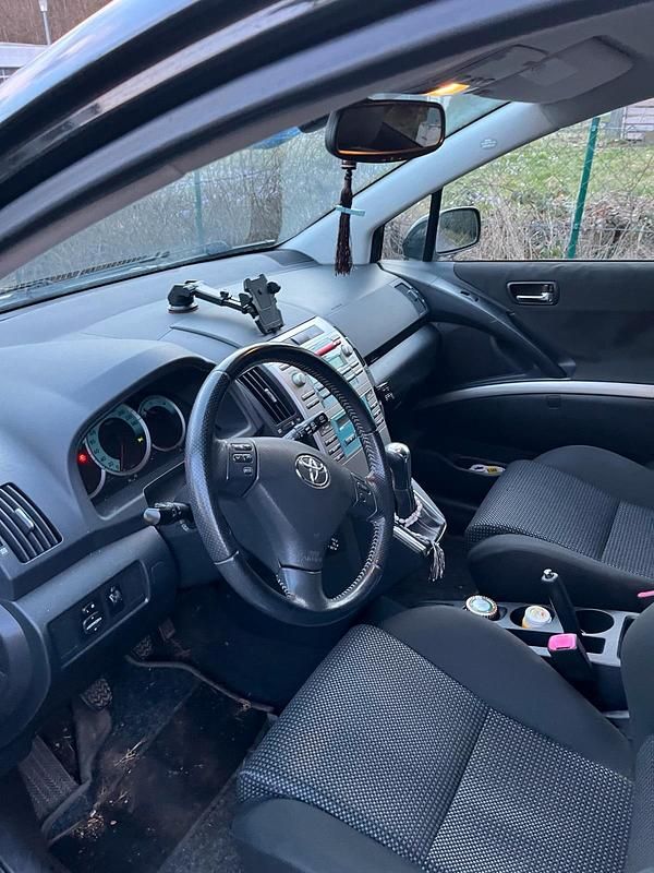 Gebraucht Toyota Corolla Verso 177 PS (130 kW) 2008 Schwarz Van / Kleinbus