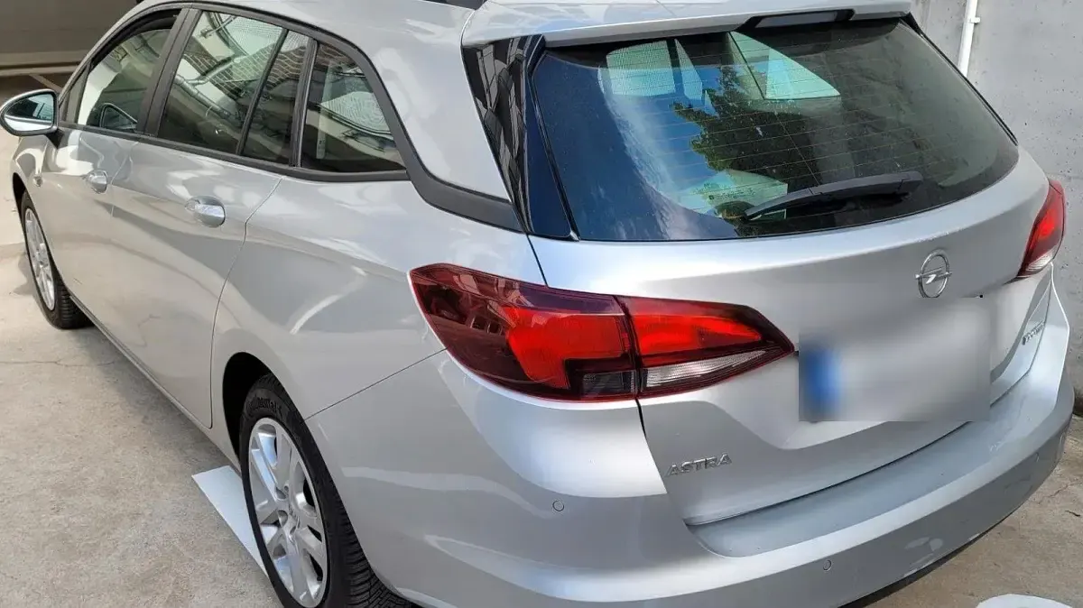 Gebraucht Opel Astra Edition 105 PS (77 kW) 2018 Silber Kombi