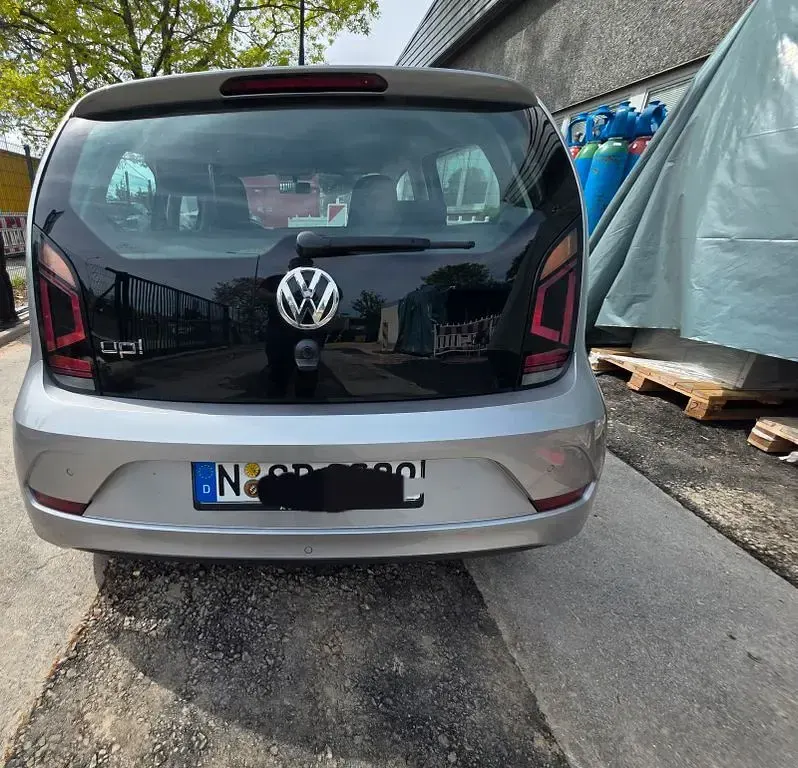 Usata VW up! move up! 75 CV (55 kW) 2017 Grigio Utilitaria