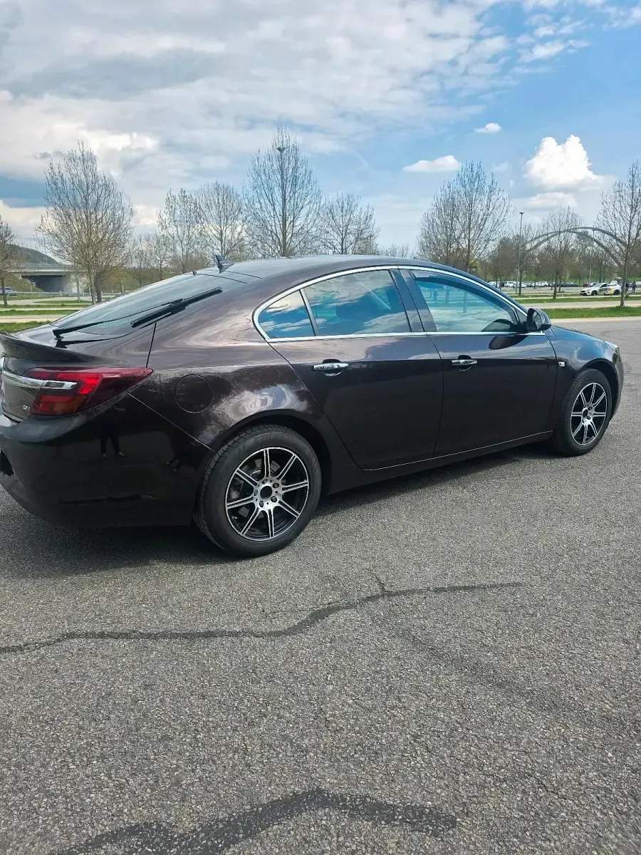 Gebraucht Opel Insignia 163 PS (119 kW) 2014 Braun Limousine